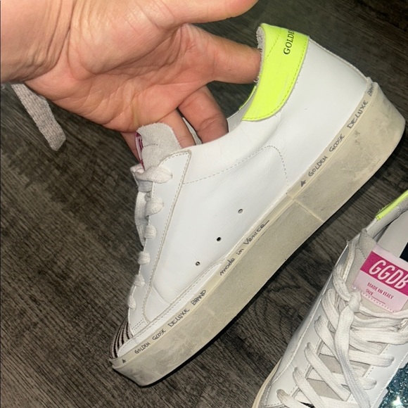 Golden Goose White and Green Sneakers with Distress Appeal Luxury Sneakers Sz 37 - Picture 4 of 11